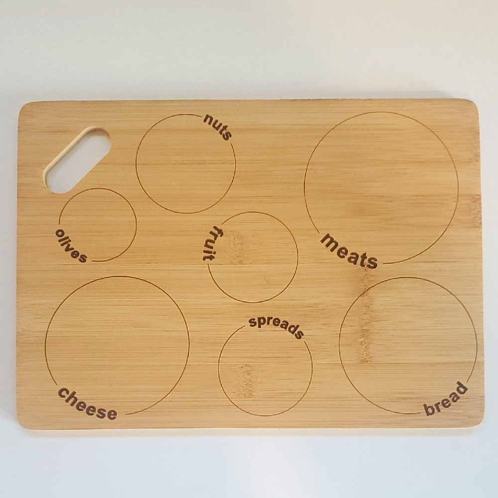🧀 Room2Room Bamboo Starter Cheeseboard – Natural Charcuterie Snack Tray